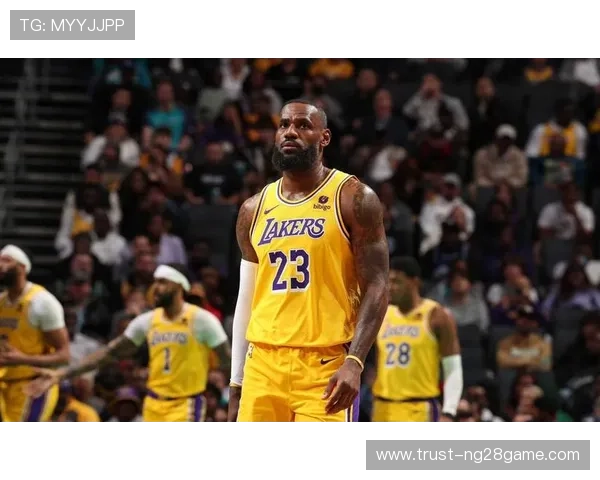 NBA赛季格局突变巨星表现抢眼多队争冠形势愈发激烈引发热议