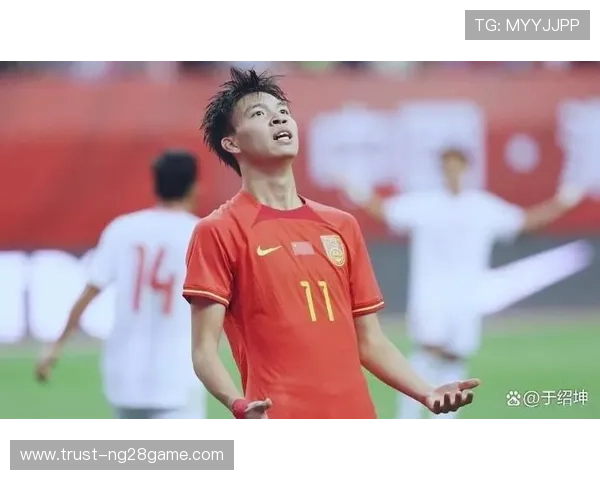 国家队关键战逆转取胜年轻球员爆发联赛格局再生变数引发热议持续