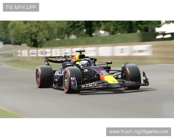 红牛与法拉利争冠白热化维斯塔潘勒克莱尔赛季走势引爆围场关注度